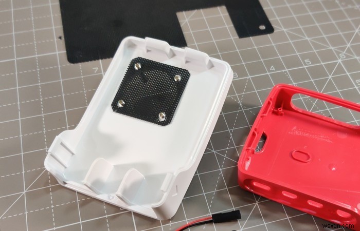 Raspberry Pi 4公式ケースにファンを取り付けて冷却性能をアップする方法