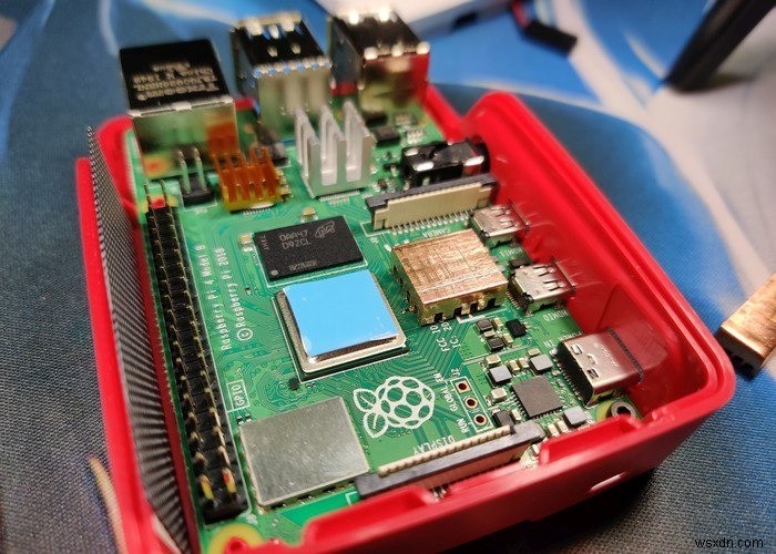 Raspberry Pi 4公式ケースにファンを取り付けて冷却性能をアップする方法