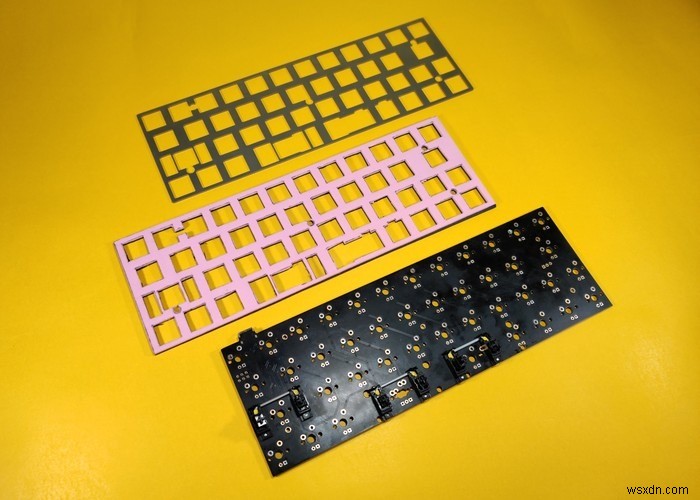 カスタムメカニカルキーボード上級ガイド：ケースとプレートの防音チューニングで打鍵音を劇的に改善する方法