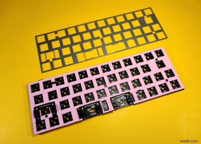 カスタムメカニカルキーボード上級ガイド：ケースとプレートの防音チューニングで打鍵音を劇的に改善する方法