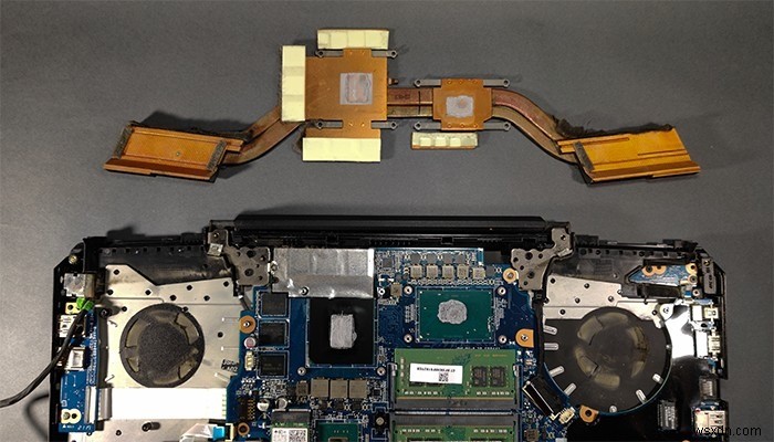 ゲーミングノートPCの過熱を根本的に解決する方法!内部クリーニングとグリス塗り替えの完全ガイド