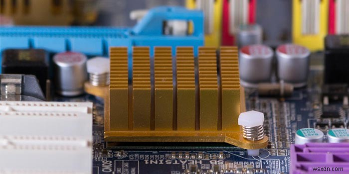 ノートPCの冷却パッドは買う価値がある？仕組み・選び方・代用法を徹底解説