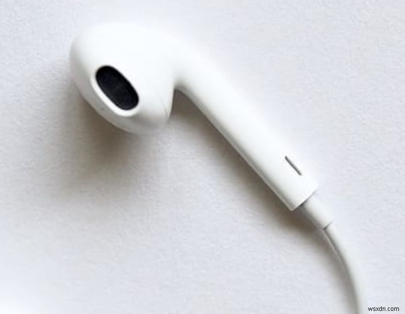 AirPodsとAirPods Proを長持ちさせる正しい掃除方法【お手入れガイド】