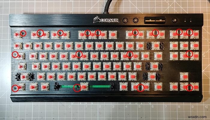 DIY修理ガイド:メカニカルキーボードのスイッチ交換は思ったより簡単!
