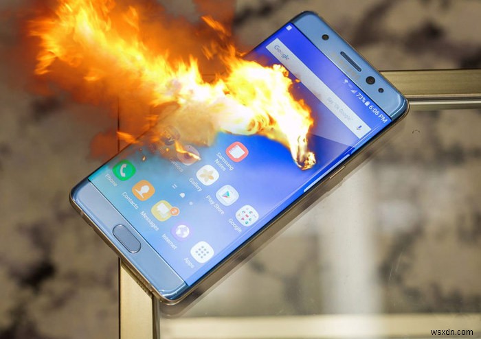 スマホのバッテリーが爆発する4つの原因と、危険から身を守る方法
