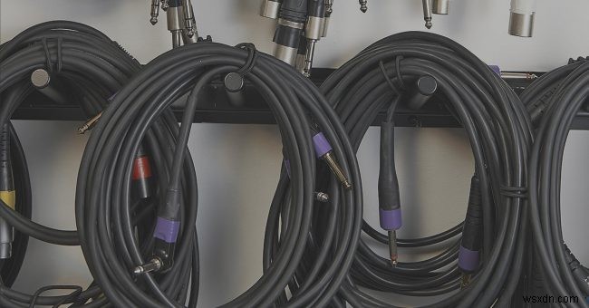 ケーブルを長持ちさせるお手入れ方法|正しい巻き方と保管術