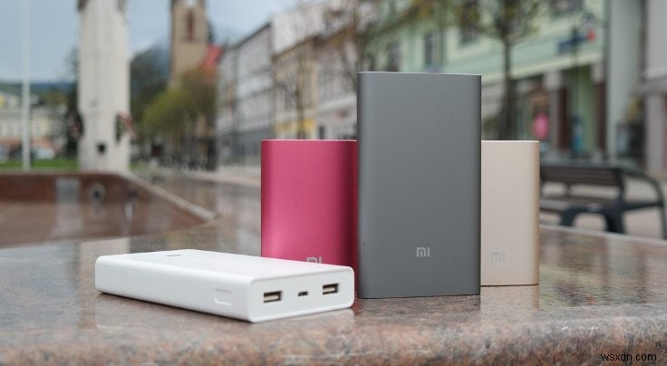 飛行機にモバイルバッテリーは持ち込める?容量の上限と確認方法を解説
