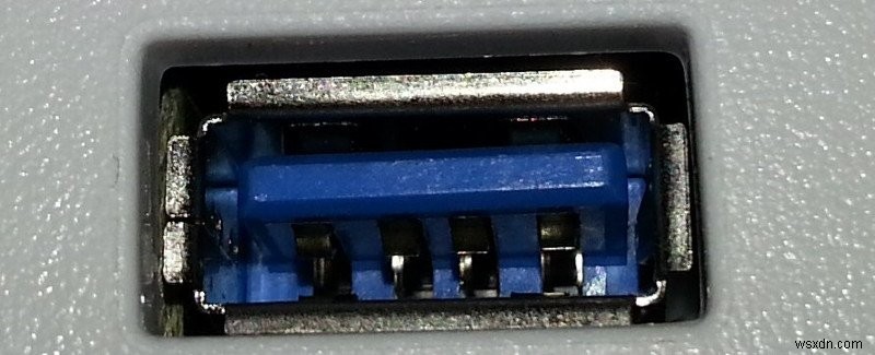 Intel CPUハッキングの脅威とは？攻撃の仕組みと対策を徹底解説