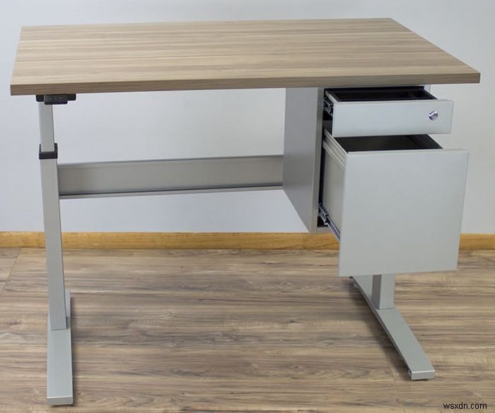 VertDesk（バートデスク）徹底レビュー：高品質でカスタマイズ性に優れた電動スタンディングデスク