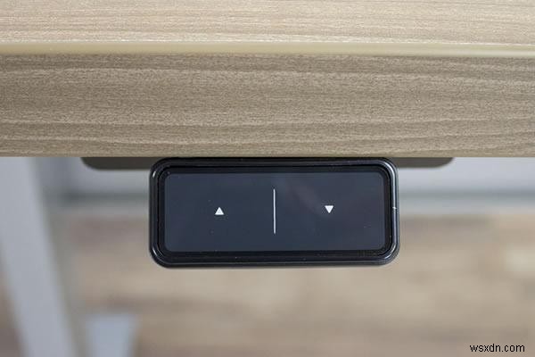 VertDesk（バートデスク）徹底レビュー：高品質でカスタマイズ性に優れた電動スタンディングデスク