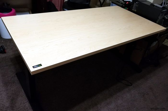 VertDesk（バートデスク）徹底レビュー：高品質でカスタマイズ性に優れた電動スタンディングデスク