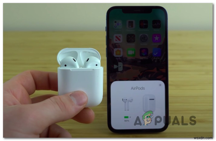 AirPodsがオレンジ色に点滅する?原因と直し方を徹底解説