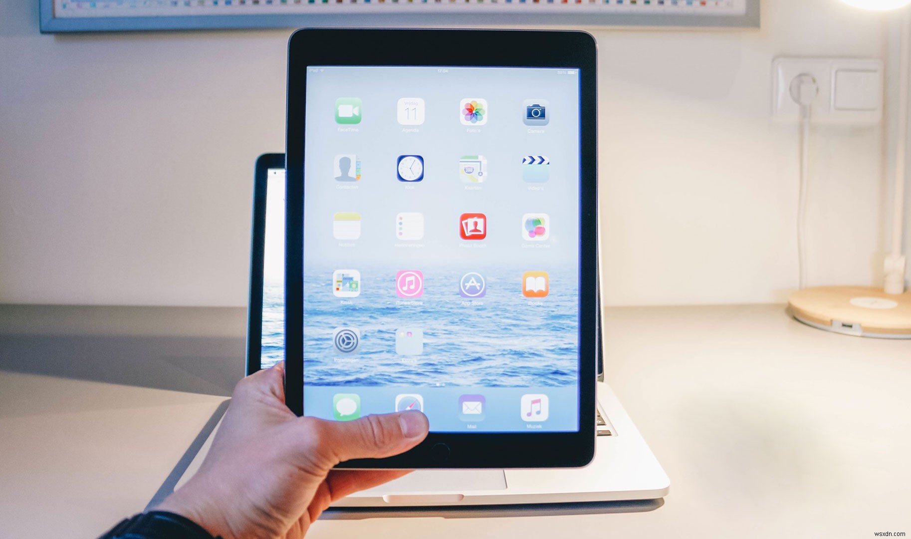 フリーズして反応しないiPadを直す方法【原因別の対処法を解説】