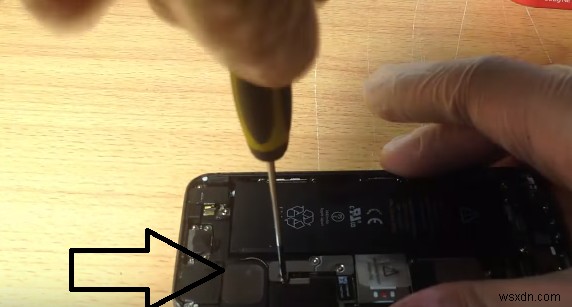 水没したiPhone 5の修理方法|必要な工具と分解・洗浄の手順を解説