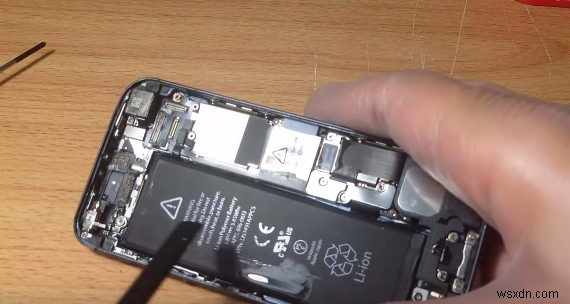 水没したiPhone 5の修理方法|必要な工具と分解・洗浄の手順を解説