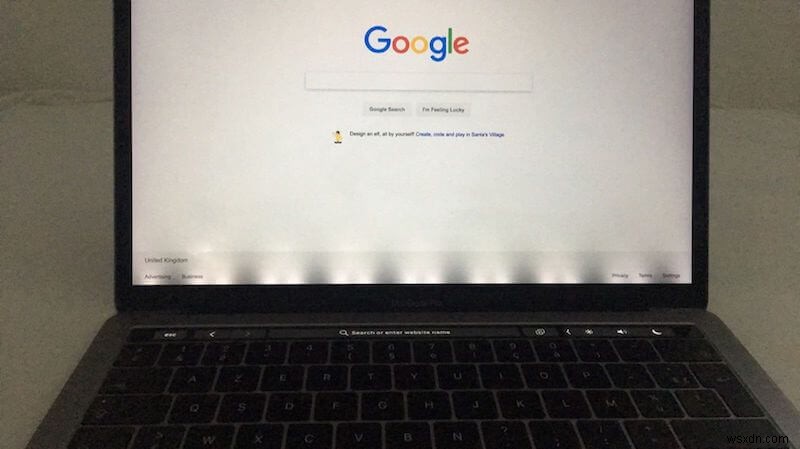 MacBook Proの画面交換を自分で行う方法｜正しい手順をわかりやすく解説