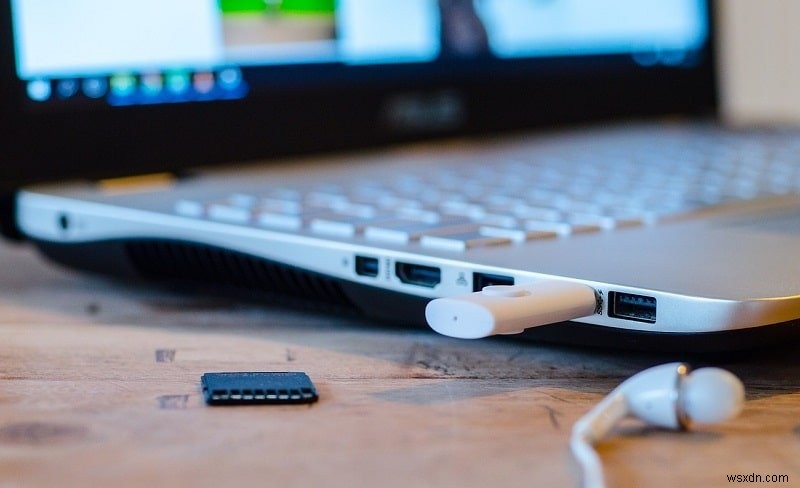 USB機器を接続するとPCがシャットダウン・再起動する問題の直し方