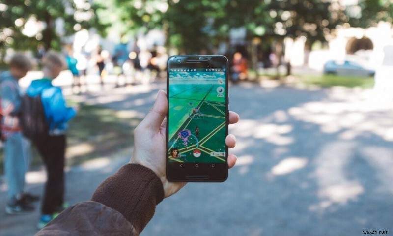 【ポケモンGO】チームを変更する方法を徹底解説!チームメダルの入手と使い方