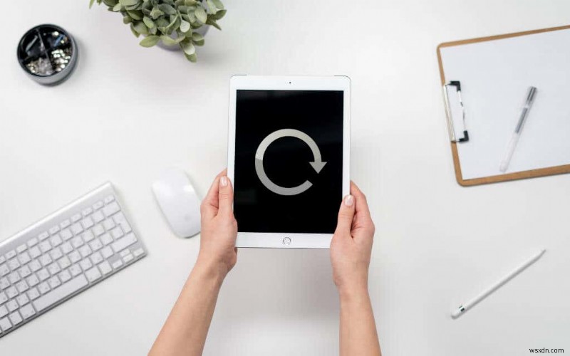 iPadの画面が回転しないときの対処法10選|回転ロックの確認から強制再起動まで