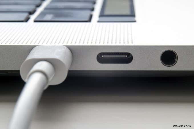 MacBookが充電できない？原因と対処法5選