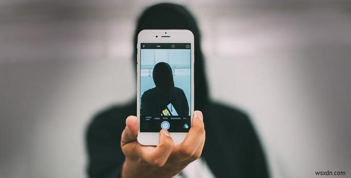 自撮り(セルフィー)は強迫観念とみなされる?その心理的影響とスマホ依存からの脱出法