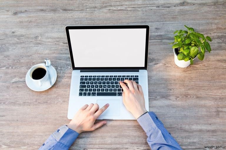 MacBook Proが熱すぎる？過熱の主な原因10選と今すぐできる解決策