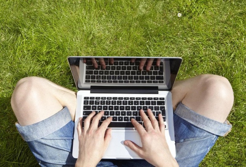 MacBook Proが熱すぎる？過熱の主な原因10選と今すぐできる解決策