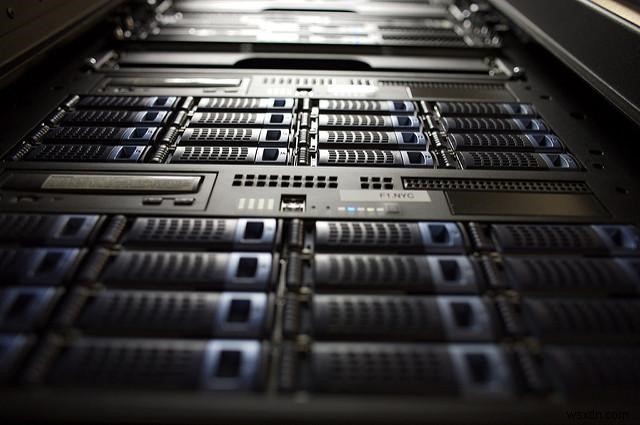 データセンターにフラッシュストレージが必要な理由|性能・耐久性・コストを徹底解説