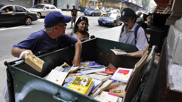 個人情報が盗まれたかも?なりすまし被害の見分け方と対処法を徹底解説