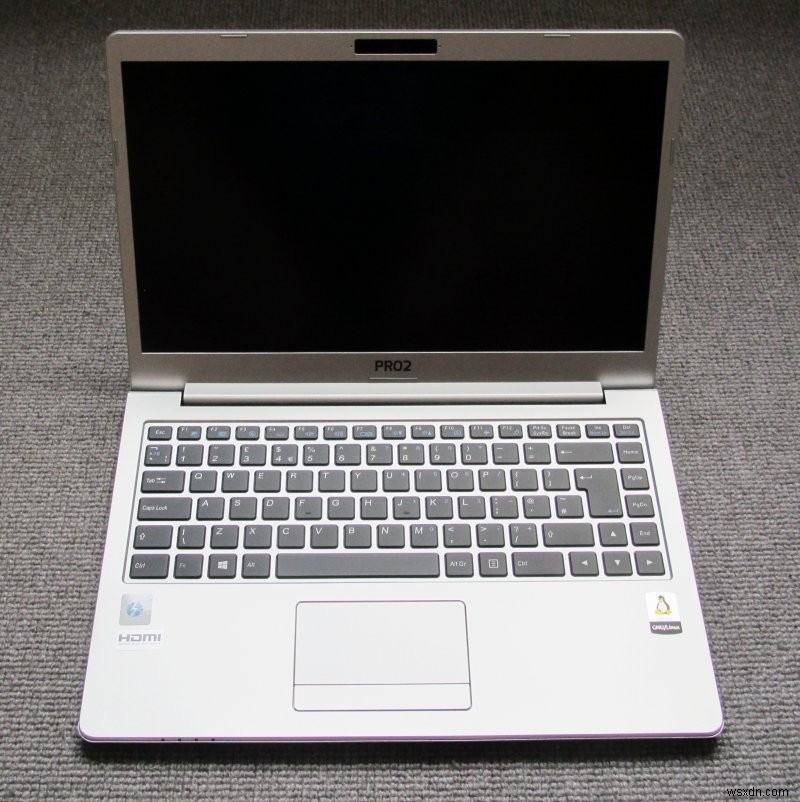 Slimbook Pro2が到着――Linuxデスクトップ本気運用に挑戦、その出来栄えは実に見事