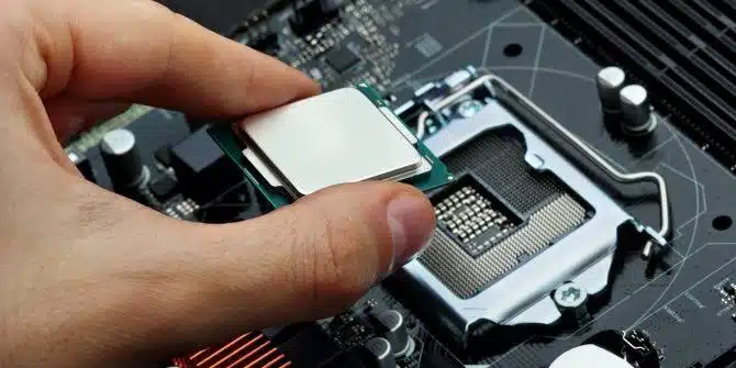 マザーボードの各パーツと役割を徹底解説!初心者にもわかる基礎知識