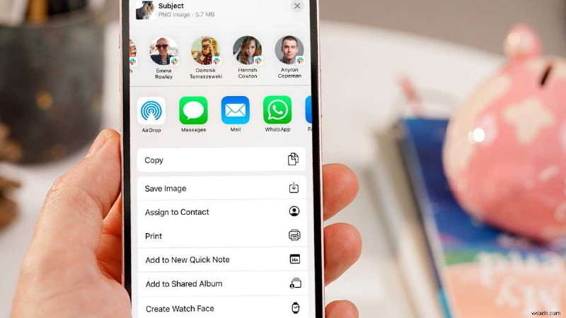 iOS 16の新機能「被写体を切り抜く」の使い方と活用術
