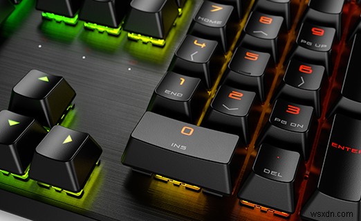 ゲーミングキーボード vs 一般キーボード：後悔しない選び方の完全ガイド