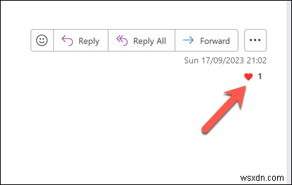 Outlookのリアクション機能をマスターしよう:絵文字で感情を伝えるクイックガイド