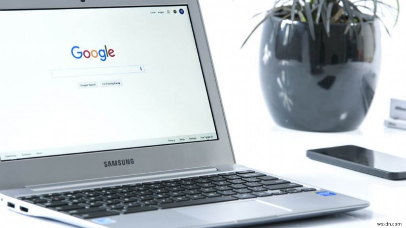 Chromebookのディスプレイから黒い点を取り除く方法：実証済み5つの対処法
