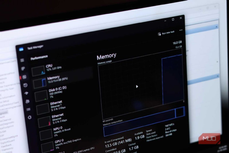 原因不明のRAMスパイク、犯人はWindowsの隠れたスケジュールタスクだった――パフォーマンス低下の仕組みと対処法