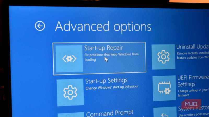 WindowsノートPCが起動しない!黒い画面のまま固まる時の対処法を徹底解説【ステップバイステップ】