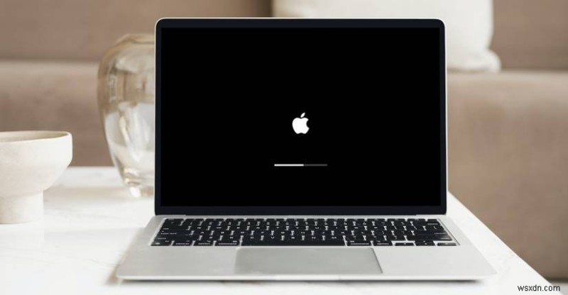 MacBookの画面が真っ黒になる7つの対処法|修理に出す前に試したい解決策