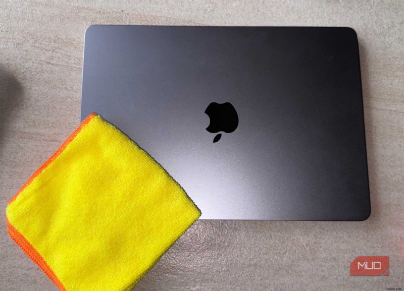 MacBookを長持ちさせる方法:落下や傷から守る実践ケア術4選