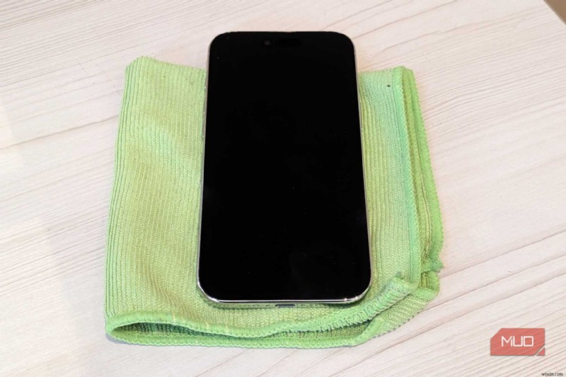 スマホをケースなしで新品同様に保つ方法:実践してわかった3つのルール