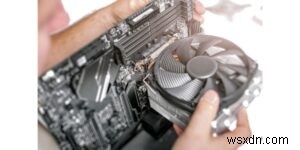 マザーボードが熱くなる原因とは?過熱の症状と効果的な冷却・対処法を徹底解説