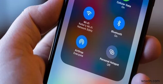 Appleデバイス間で写真をAirDropで簡単に共有する方法|完全ステップバイステップガイド