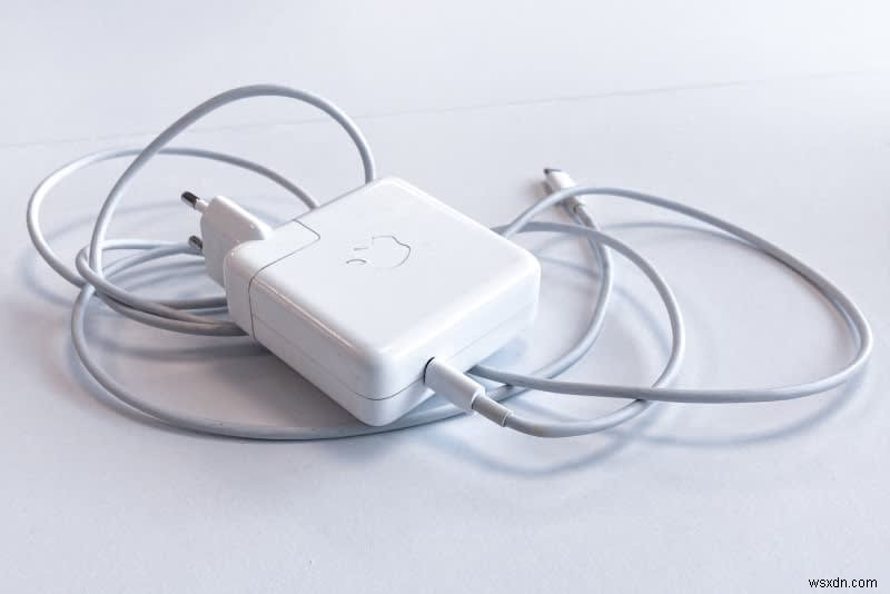 ノートパソコンが充電できない原因と直し方|初心者向けクイック診断ガイド