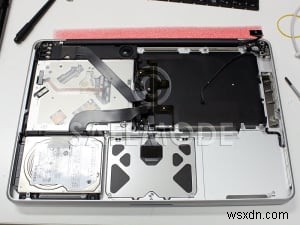 プロフェッショナル修理:水没した2011年式MacBook Pro 13 A1278のロジックボード・ヒートシンク・スクリーン交換