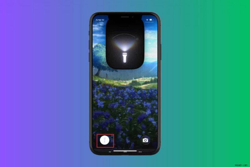 iPhoneのフラッシュライトを素早くオフにする4つの方法|ロック画面・Siri・コントロールセンター・アクションボタン