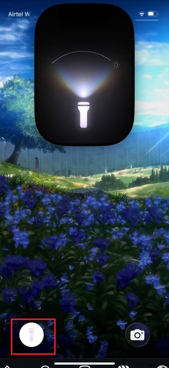 iPhoneのフラッシュライトを素早くオフにする4つの方法|ロック画面・Siri・コントロールセンター・アクションボタン