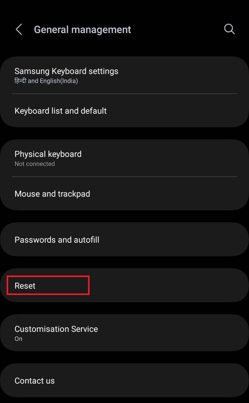 サムスンのスマホが乾燥しているのに「水分が検出されました」と表示される原因と対処法まとめ