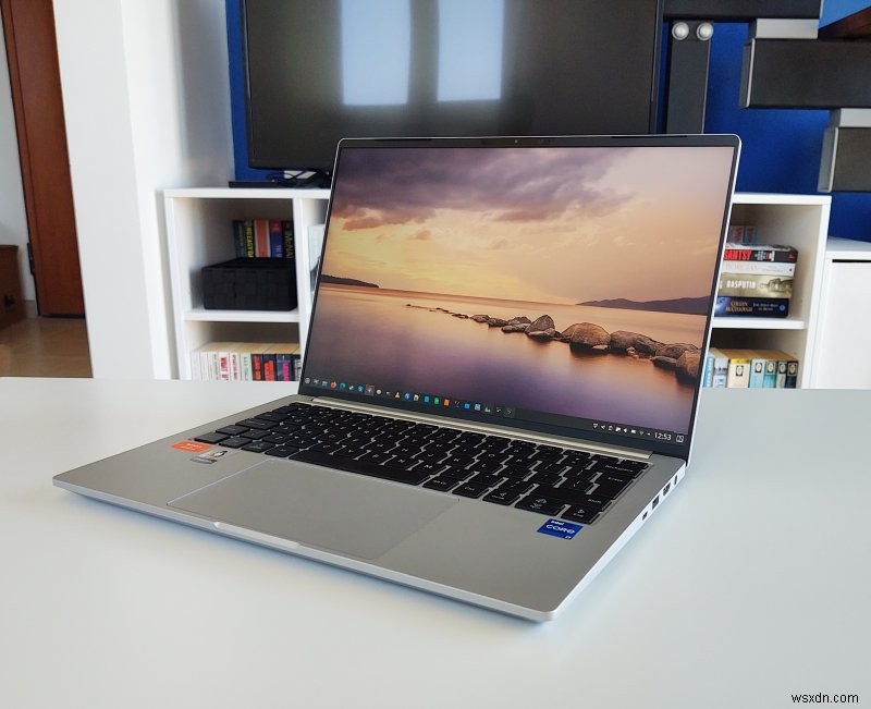 Slimbook Executiveラップトップ長期レビュー第8回:パフォーマンス・機能・使用体験を徹底レポート