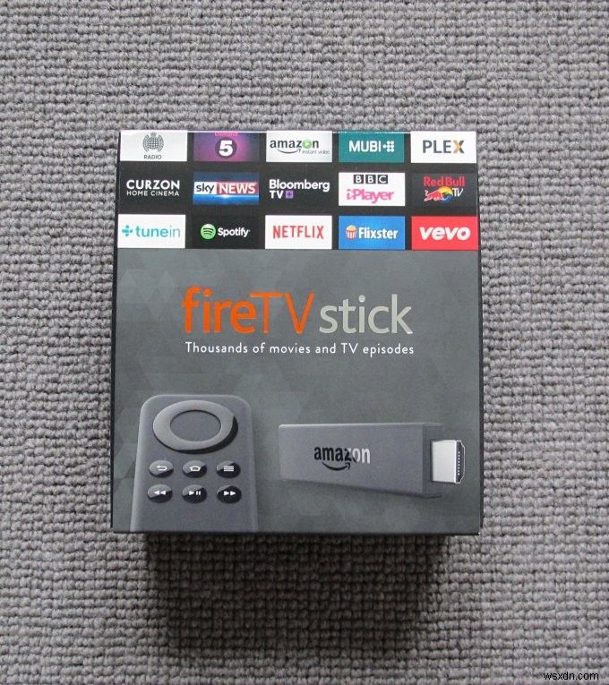 Amazon Fire TV Stick レビュー:価格は半分、満足度も半分?その価値と機能を徹底検証