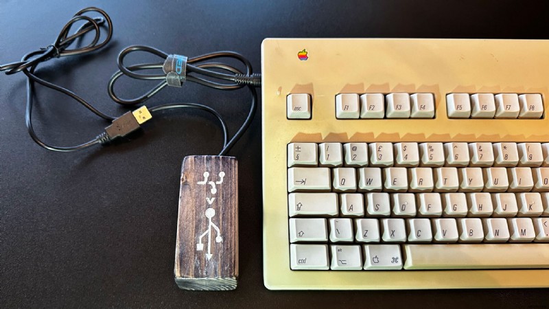 1990年発売のAppleキーボードを現代PCで復活させる──自作ADB→USB変換アダプタの作り方